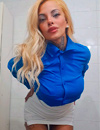 escort con tatuajes rubia completa 